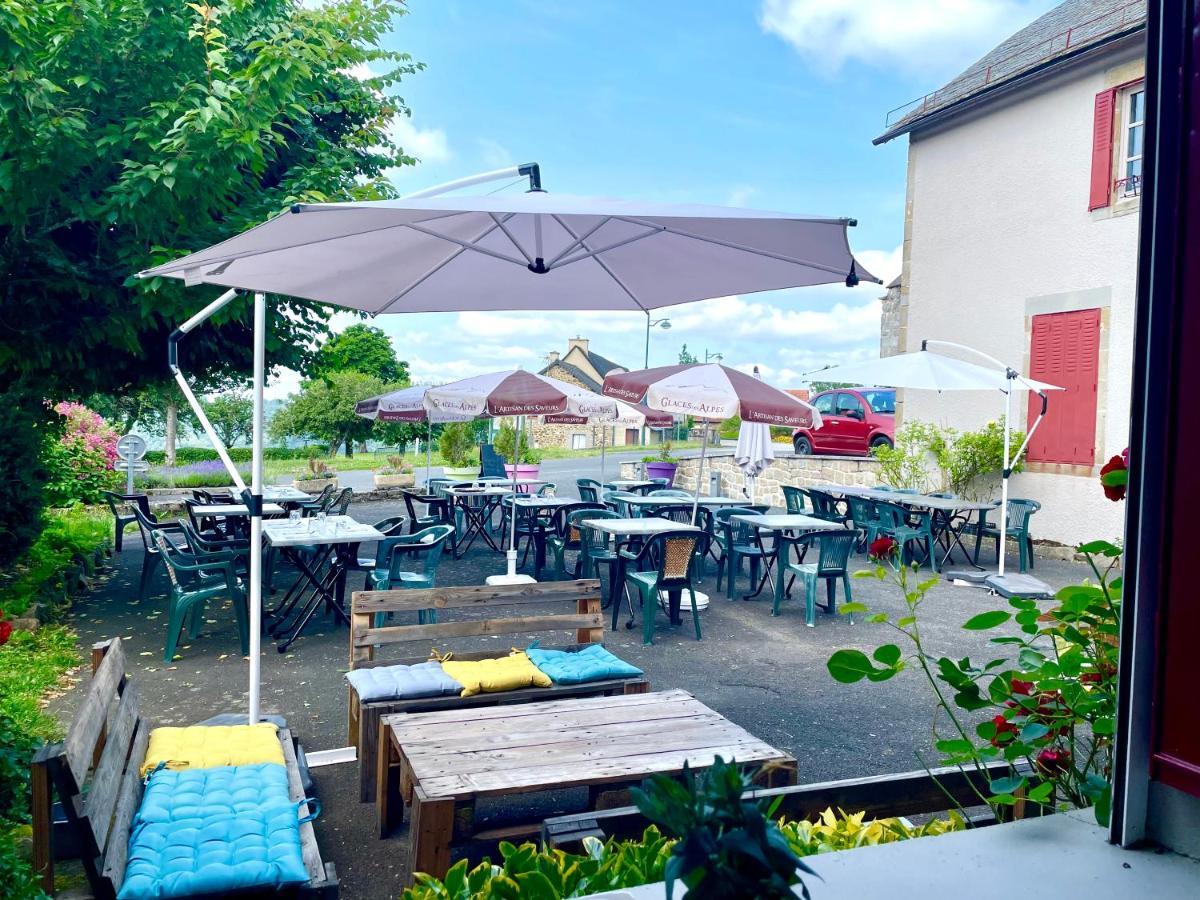 Auberge Le Beaulieu -Cantal ภายนอก รูปภาพ